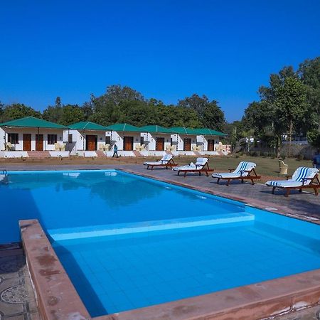 Hotel Yash Vilas Saváj Madhopur Kültér fotó
