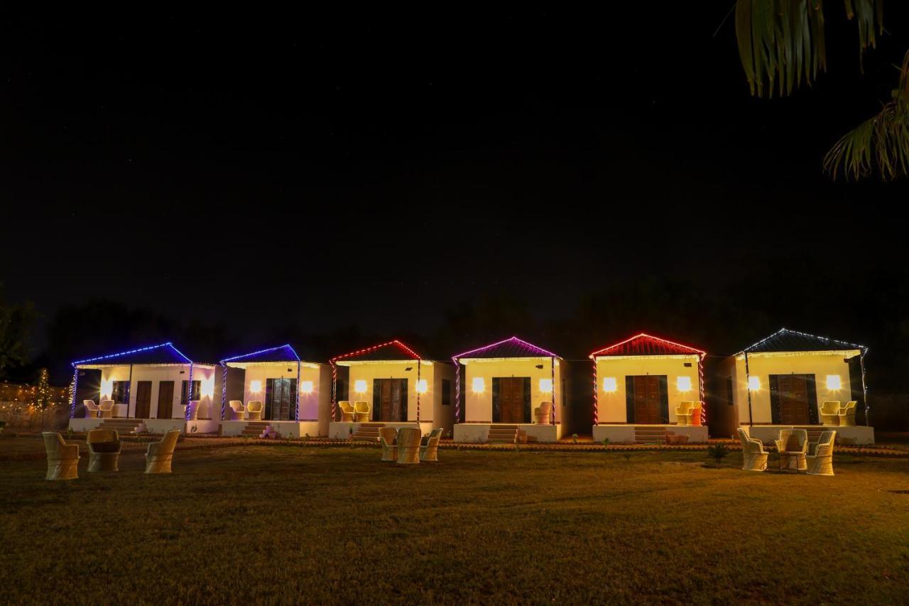 Hotel Yash Vilas Saváj Madhopur Kültér fotó