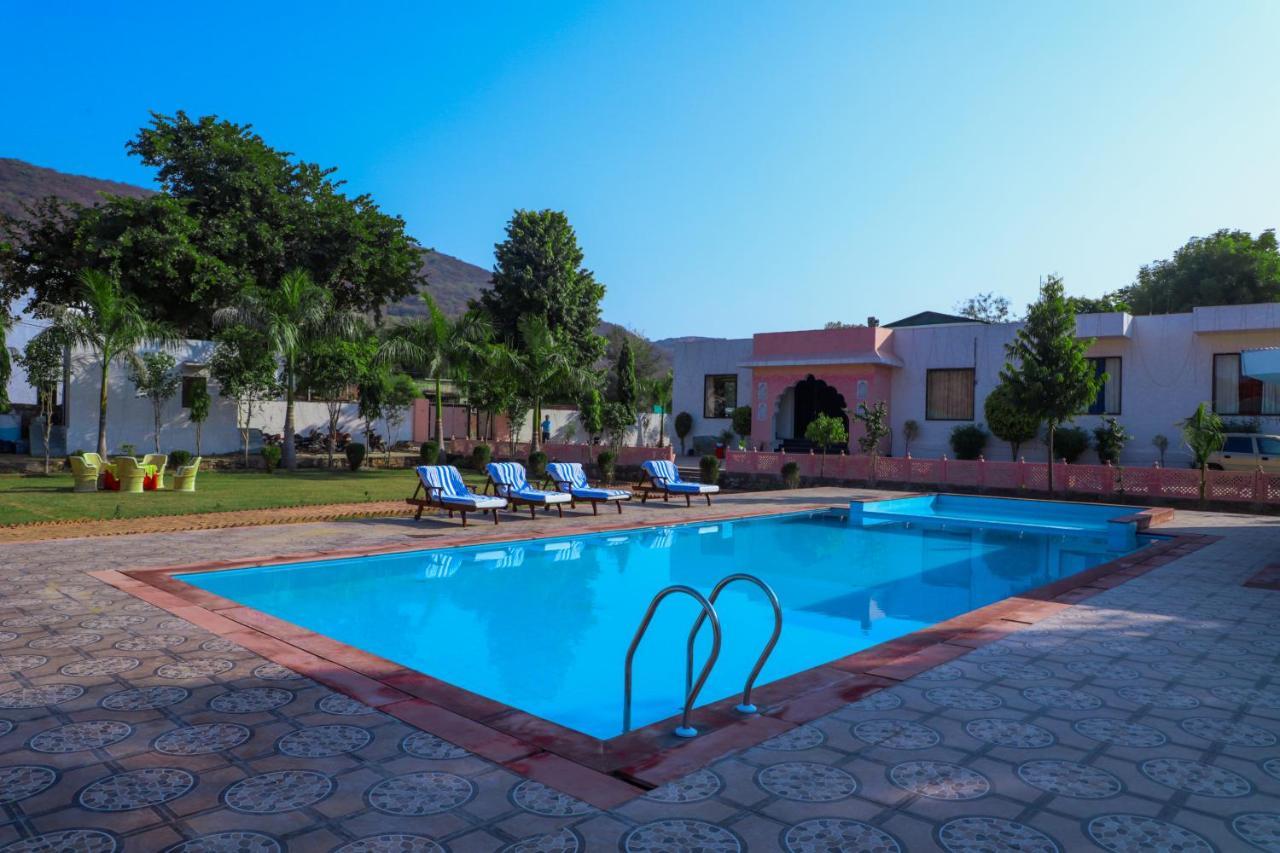 Hotel Yash Vilas Saváj Madhopur Kültér fotó